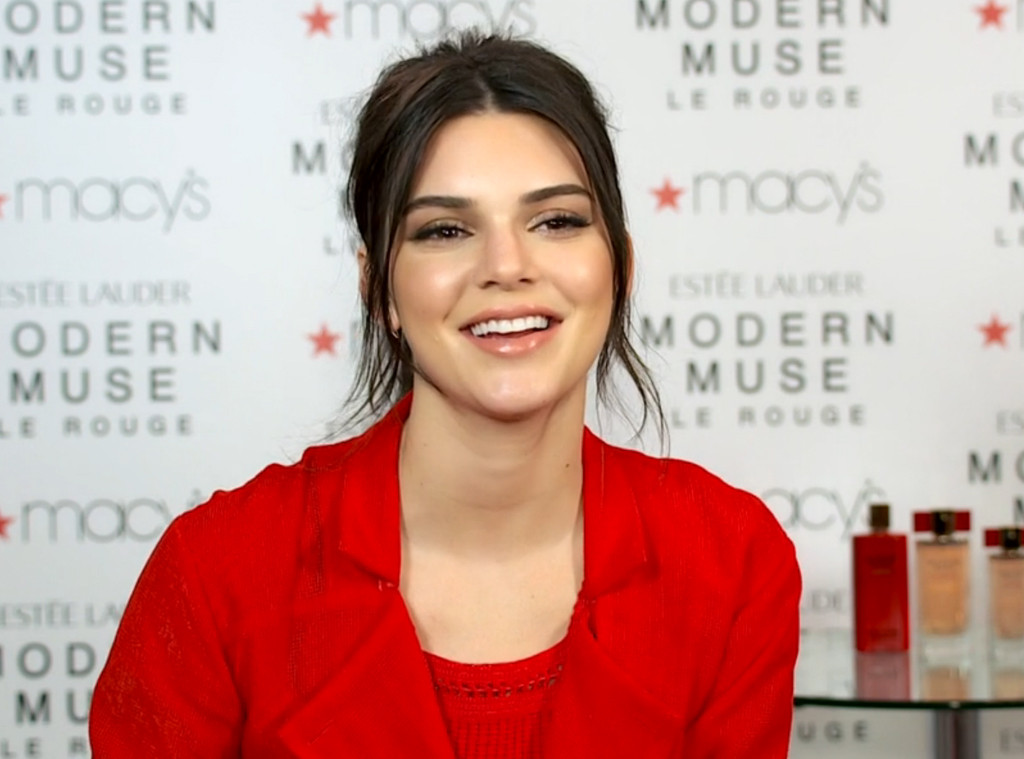 What Makes Kendall Jenner Feel Sexy? Watch Now! | E! News UK